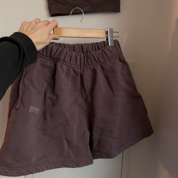 SET active Mauve Asymmetrical Top and Bottom Set - Picture 2 of 4